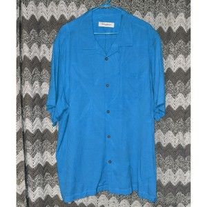 Tommy Bahama 100% Silk Blue Hawaiian Shirt with flowers
